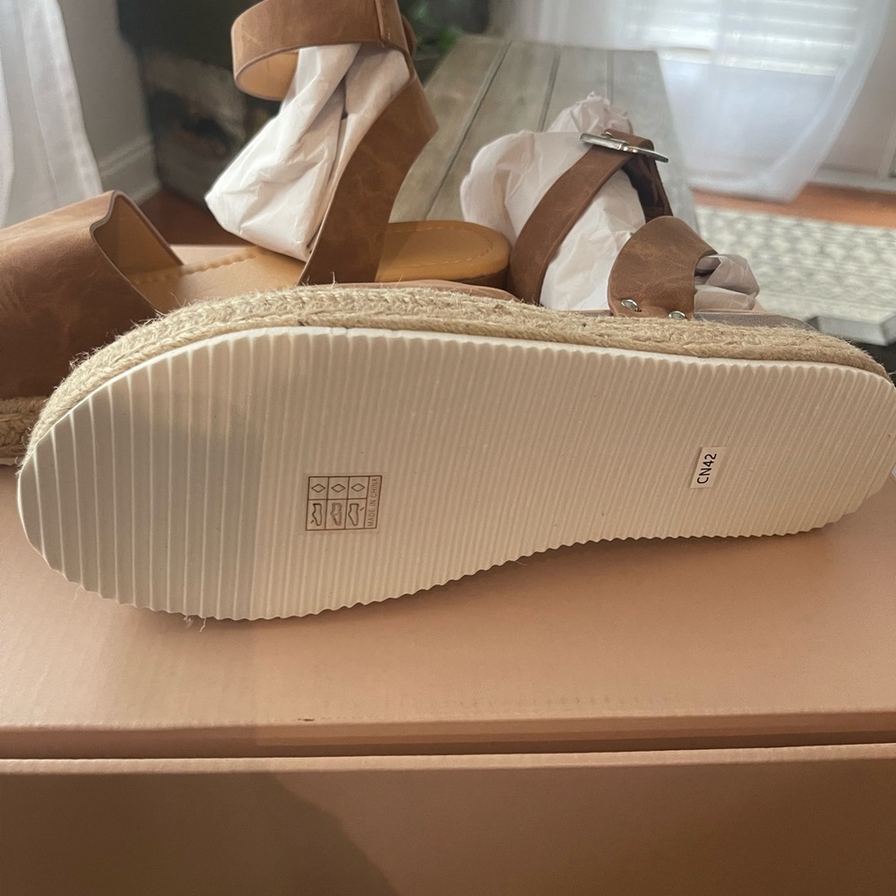 Faux brown leather espadrilles